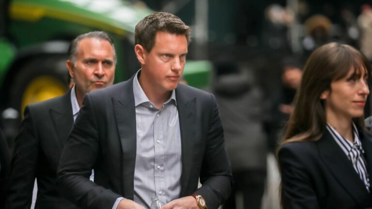 Paramount CEO David Ellison is at the final hurdle before buying WBD. So far, he can’t clear it