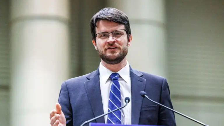 Dem House candidate’s 2013 arrest resurfaces in pivotal race for control of Congress