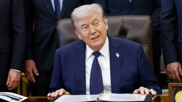 Trump handing 1 million Americans Obamacare refund checks in 30 states